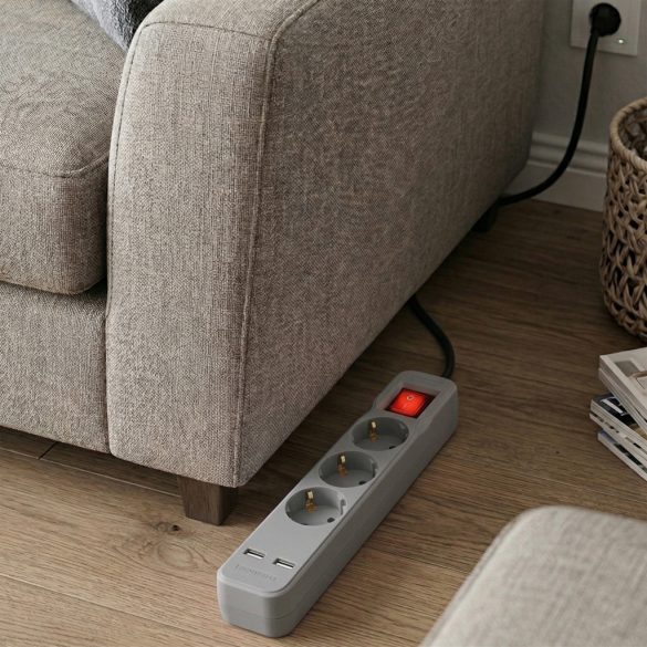 Entac USB-s Kapcsolós Elosztó 3 Aljzat, 2×USB-A, 1,5 m, Szürke